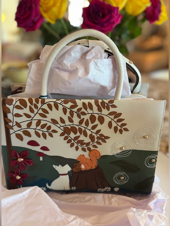 RADLEY LONDON Handbags - Radley London Autumn Leaves Leather Whimsical Autumn Scene Leather bag.